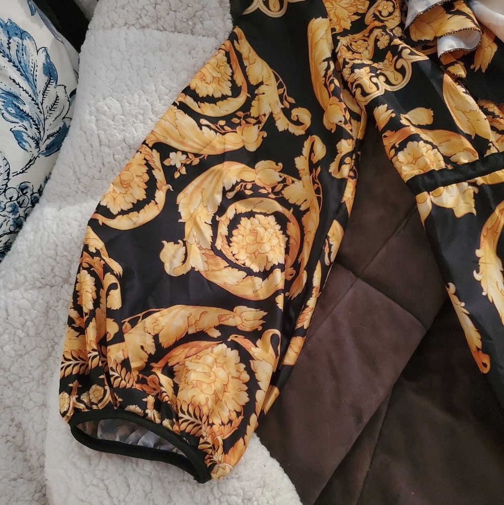 Romantic Silky Button-Up/Tie-Waist Ruffle Duster - Picture 5 of 12